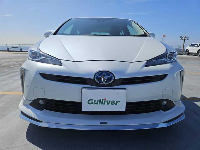 トヨタ プリウス SセーフティプラスⅡ 香川県 2021(令3)年 4.5万km プラチナホワイトパールマイカ ワンオーナー/純正9型ナビ/　(Bluetooth/CD/DVD)/フルセグTV/バックカメラ/ビルトインETC/純正ドライブレコーダー/レーダークルーズコントロール/インテリジェントクリアランスソナー/セーフティセンス/・プリクラッシュセーフティ/・レーントレーシングアシスト/・オートマチックハイビーム/・ロードサインアシスト/・先行車発進告知機能/ブラインドスポットモニター/リアクロストラフィックアラート/LEDヘッドランプ/合皮巻きステアリング/スマートエントリー/スタートシステム/禁煙車