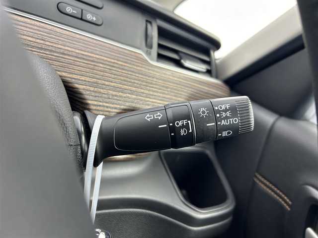 ホンダ フリード クロスター ホンダセンシング 愛知県 2021(令3)年 3.5万km スーパープラチナグレーメタリック ホンダセンシング/　　・衝突軽減ブレーキシステム/　　・歩行者事故低減ステアリング/　　・路外逸脱抑制機能/　　・アダプティブクルーズコントロール/　　・車線維持支援システム/　　・誤発信抑制機能/　　・先行車発進お知らせ機能/　　・標識認識機能/純正9インチインターナビ/　　・CD/DVD/フルセグ/Bluetooth/両側パワースライドドア/寒冷地仕様/ワイパーデアイサー/バックカメラ/ETC/本革巻ステアリングリモコン/ハーフレザーシート/シートヒーター（前席）/キャプテンシート/ロールサンシェード/純正LEDヘッドライト/フォグランプ/純正15インチアルミホイール/取扱説明書/保証書/スペアキー