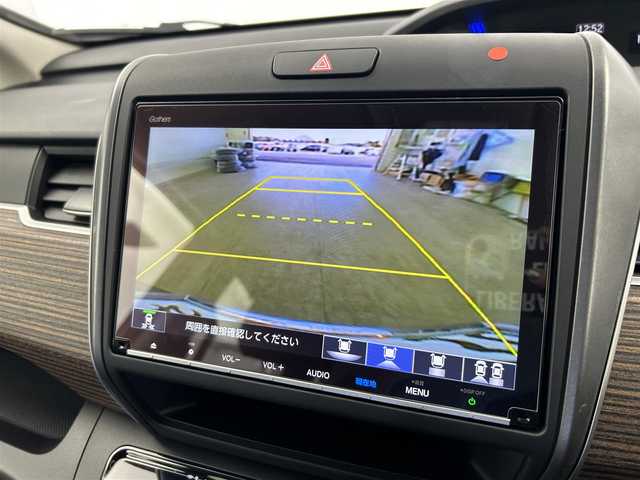 ホンダ フリード クロスター ホンダセンシング 愛知県 2021(令3)年 3.5万km スーパープラチナグレーメタリック ホンダセンシング/　　・衝突軽減ブレーキシステム/　　・歩行者事故低減ステアリング/　　・路外逸脱抑制機能/　　・アダプティブクルーズコントロール/　　・車線維持支援システム/　　・誤発信抑制機能/　　・先行車発進お知らせ機能/　　・標識認識機能/純正9インチインターナビ/　　・CD/DVD/フルセグ/Bluetooth/両側パワースライドドア/寒冷地仕様/ワイパーデアイサー/バックカメラ/ETC/本革巻ステアリングリモコン/ハーフレザーシート/シートヒーター（前席）/キャプテンシート/ロールサンシェード/純正LEDヘッドライト/フォグランプ/純正15インチアルミホイール/取扱説明書/保証書/スペアキー