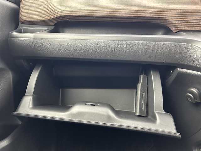 ホンダ フリード クロスター ホンダセンシング 愛知県 2021(令3)年 3.5万km スーパープラチナグレーメタリック ホンダセンシング/　　・衝突軽減ブレーキシステム/　　・歩行者事故低減ステアリング/　　・路外逸脱抑制機能/　　・アダプティブクルーズコントロール/　　・車線維持支援システム/　　・誤発信抑制機能/　　・先行車発進お知らせ機能/　　・標識認識機能/純正9インチインターナビ/　　・CD/DVD/フルセグ/Bluetooth/両側パワースライドドア/寒冷地仕様/ワイパーデアイサー/バックカメラ/ETC/本革巻ステアリングリモコン/ハーフレザーシート/シートヒーター（前席）/キャプテンシート/ロールサンシェード/純正LEDヘッドライト/フォグランプ/純正15インチアルミホイール/取扱説明書/保証書/スペアキー