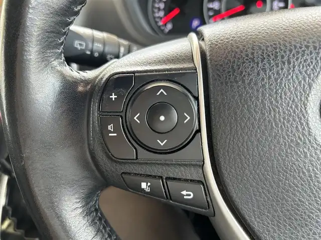 トヨタ ヴォクシー ZS 煌 長崎県 2018(平30)年 8.4万km ブラック/ホワイト ワンオーナー/プッシュスタート/スマートキー/純正SDナビ(FM/AM/フルセグ/SD/BT)/純正フリップダウンモニター/バックカメラ/両側パワスラ/ビルトインETC/ナビ連動型ドラレコ/DUALエアコン/クルーズコントロール/純正フロアマット/ドアバイザー/純正16インチアルミ/ABS/横滑り防止装置/オートライト/アダプティブハイビーム/SRSダブルエアバッグ/衝突被害軽減ブレーキ/ISOFIX/車輛取扱説明書/ナビ取扱説明書/保証書