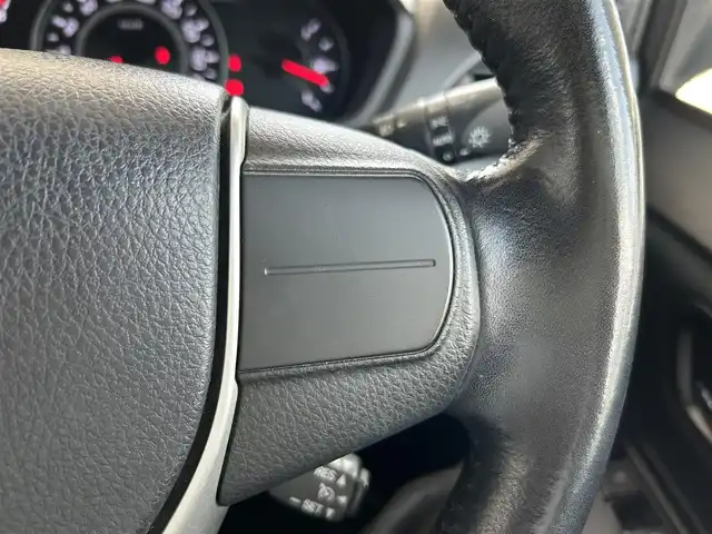 トヨタ ヴォクシー ZS 煌 長崎県 2018(平30)年 8.4万km ブラック/ホワイト ワンオーナー/プッシュスタート/スマートキー/純正SDナビ(FM/AM/フルセグ/SD/BT)/純正フリップダウンモニター/バックカメラ/両側パワスラ/ビルトインETC/ナビ連動型ドラレコ/DUALエアコン/クルーズコントロール/純正フロアマット/ドアバイザー/純正16インチアルミ/ABS/横滑り防止装置/オートライト/アダプティブハイビーム/SRSダブルエアバッグ/衝突被害軽減ブレーキ/ISOFIX/車輛取扱説明書/ナビ取扱説明書/保証書