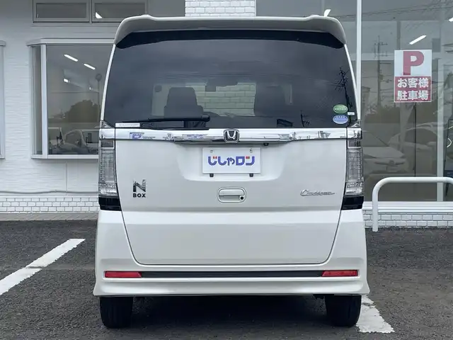 ホンダ Ｎ ＢＯＸ カスタム SSブラックSパッケージ 徳島県 2016(平28)年 7.1万km プレミアムホワイトパールⅡ (株)IDOMが運営する【じしゃロン徳島店】の自社ローン専用車両になります。こちらは現金またはオートローンご利用時の価格です。自社ローンご希望の方は別途その旨お申付け下さい/ワンオーナー/両側パワースライドドア　/フルセグTV　/バックカメラ　/ETC/Bluetooth　/運転席助手席シートヒーター　