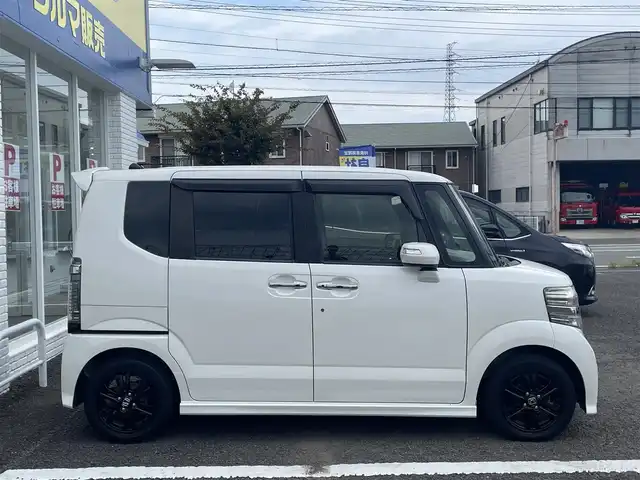 ホンダ Ｎ ＢＯＸ カスタム SSブラックSパッケージ 徳島県 2016(平28)年 7.1万km プレミアムホワイトパールⅡ (株)IDOMが運営する【じしゃロン徳島店】の自社ローン専用車両になります。こちらは現金またはオートローンご利用時の価格です。自社ローンご希望の方は別途その旨お申付け下さい/ワンオーナー/両側パワースライドドア　/フルセグTV　/バックカメラ　/ETC/Bluetooth　/運転席助手席シートヒーター　