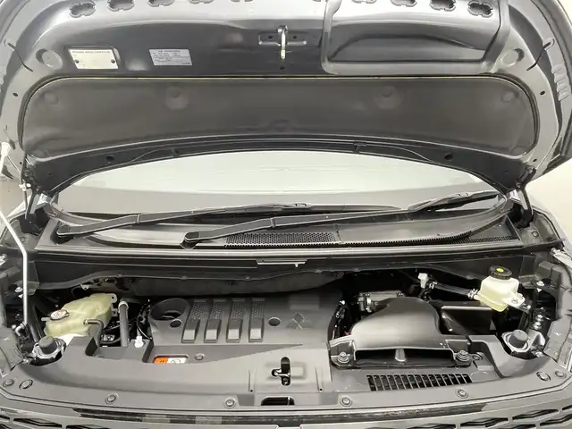 三菱 デリカＤ：５ シャモニー 茨城県 2025(令7)年 0.1千km グラファイトグレーメタリック/ブラックマイカ CHAMONIX (8人)/4WD　e-Assist/電動ステップレス/D:5専用11型ナビゲーション/・フルセグＴＶ/・ＣＤ/・ＤＶＤ/・Bluetooth/全周囲モニター/12.8型後席用モニター/衝突被害軽減ブレーキ/追従型クルーズコントロール/両側パワースライドドア/パワーシート/レザーシート/シートヒーター/ステアリングヒーター/電動リヤゲート/プッシュスタート/スマートキー/スペアキー