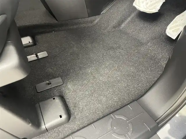 三菱 デリカＤ：５ シャモニー 茨城県 2025(令7)年 0.1千km グラファイトグレーメタリック/ブラックマイカ CHAMONIX (8人)/4WD　e-Assist/電動ステップレス/D:5専用11型ナビゲーション/・フルセグＴＶ/・ＣＤ/・ＤＶＤ/・Bluetooth/全周囲モニター/12.8型後席用モニター/衝突被害軽減ブレーキ/追従型クルーズコントロール/両側パワースライドドア/パワーシート/レザーシート/シートヒーター/ステアリングヒーター/電動リヤゲート/プッシュスタート/スマートキー/スペアキー