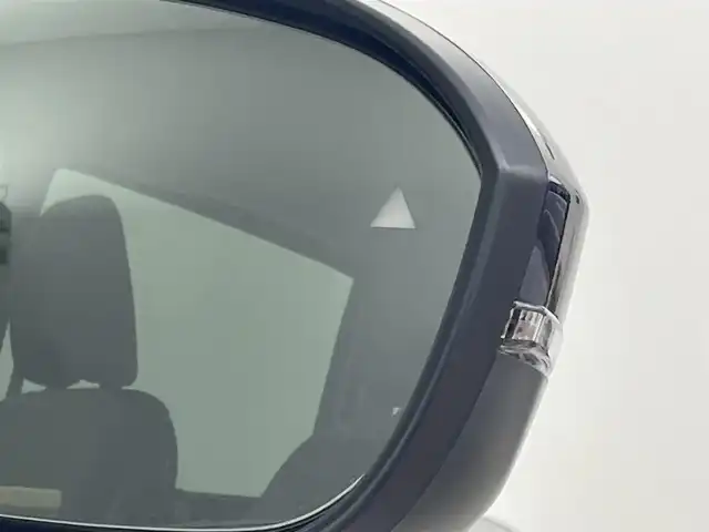 日産 セレナ e－パワー ハイウェイスター V 群馬県 2025(令7)年 0.1千km 白 登録済未使用車　純正１２．３インチメモリナビ　フリップダウンモニター　アラウンドビューモニター　プロパイロット　両側パワースライドドア　ワイヤレス充電器　ＢＳＭ　デジタルインターミラー　ＥＴＣ