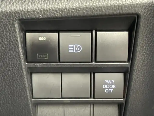 トヨタ ノア S－Z 埼玉県 2023(令5)年 2.6万km ホワイトパールクリスタルシャイン モデリスタエアロ　/純正１０．５インチディスプレイオーディオ　/ CD DVD 地デジTV HDMI/フリップダウンモニター　/バックカメラ/プリクラッシュセーフティ/レーダークルーズコントロール/レーンディパーチャーアラート/ドライブレコーダー　/シートヒーター　/LEDオートライト/オートハイビーム/ビルトインETC2.0