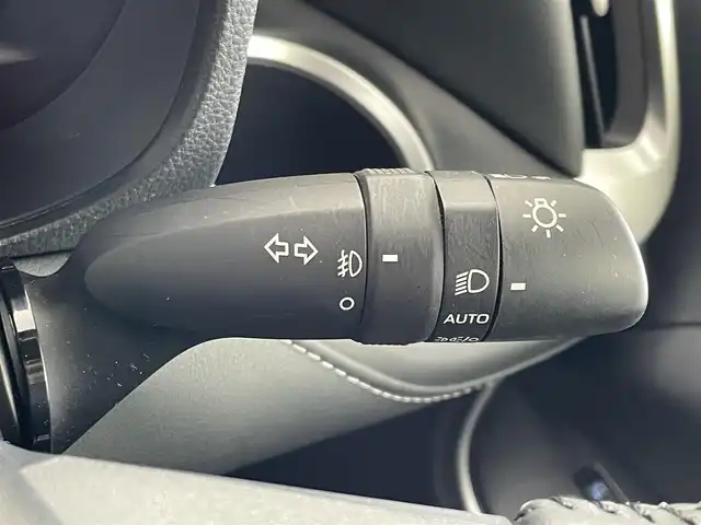 トヨタ ノア S－Z 埼玉県 2023(令5)年 2.6万km ホワイトパールクリスタルシャイン モデリスタエアロ　/純正１０．５インチディスプレイオーディオ　/ CD DVD 地デジTV HDMI/フリップダウンモニター　/バックカメラ/プリクラッシュセーフティ/レーダークルーズコントロール/レーンディパーチャーアラート/ドライブレコーダー　/シートヒーター　/LEDオートライト/オートハイビーム/ビルトインETC2.0