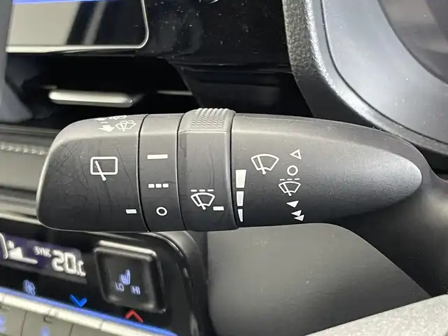 トヨタ ノア S－Z 埼玉県 2023(令5)年 2.6万km ホワイトパールクリスタルシャイン モデリスタエアロ　/純正１０．５インチディスプレイオーディオ　/ CD DVD 地デジTV HDMI/フリップダウンモニター　/バックカメラ/プリクラッシュセーフティ/レーダークルーズコントロール/レーンディパーチャーアラート/ドライブレコーダー　/シートヒーター　/LEDオートライト/オートハイビーム/ビルトインETC2.0