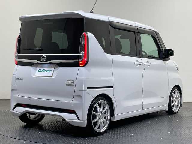 日産 ルークス HWS X アーバンクロム プロパイロットED 愛媛県 2022(令4)年 2.3万km ホワイトパール 社外ナビ/フルセグ/Bluetooth/USB/全周囲カメラ/プロパイロット/両側電動スライドドア/衝突被害軽減ブレーキ/レーンキープアシスト/コーナーセンサー/オートライトLEDヘッドライト/ETC/社外16インチアルミ/スペアキー/保証書/取扱説明書