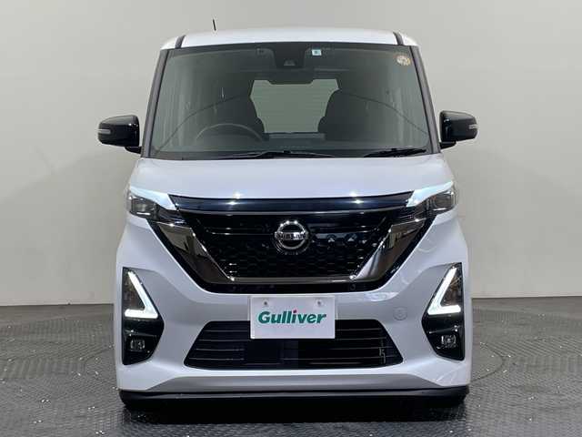 日産 ルークス HWS X アーバンクロム プロパイロットED 愛媛県 2022(令4)年 2.3万km ホワイトパール 社外ナビ/フルセグ/Bluetooth/USB/全周囲カメラ/プロパイロット/両側電動スライドドア/衝突被害軽減ブレーキ/レーンキープアシスト/コーナーセンサー/オートライトLEDヘッドライト/ETC/社外16インチアルミ/スペアキー/保証書/取扱説明書