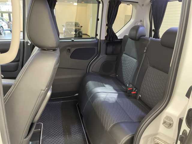 日産 ルークス HWS X アーバンクロム プロパイロットED 愛媛県 2022(令4)年 2.3万km ホワイトパール 社外ナビ/フルセグ/Bluetooth/USB/全周囲カメラ/プロパイロット/両側電動スライドドア/衝突被害軽減ブレーキ/レーンキープアシスト/コーナーセンサー/オートライトLEDヘッドライト/ETC/社外16インチアルミ/スペアキー/保証書/取扱説明書