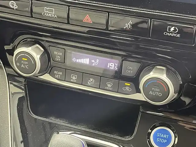 日産 セレナ e－パワー ハイウェイスター V 神奈川県 2020(令2)年 5.1万km ダイヤモンドブラック 純正10型ナビ/両側電動スライドドア/全方位カメラ/ETC/衝突被害軽減ブレーキ/クルーズコントロール/レーンキープアシスト/LEDヘッドライト/クリアランスソナー/電動パーキング/オートホールド/純正アルミホイール