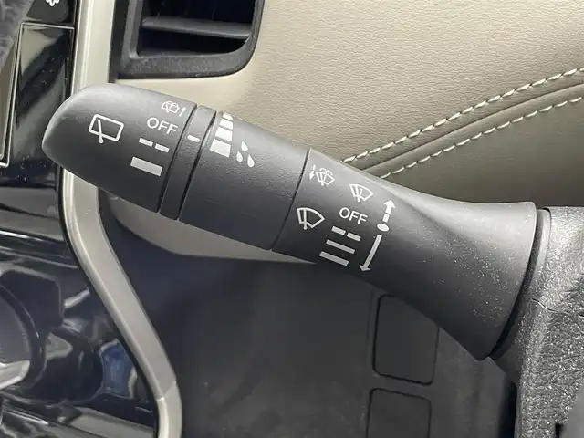 日産 セレナ e－パワー ハイウェイスター V 神奈川県 2020(令2)年 5.1万km ダイヤモンドブラック 純正10型ナビ/両側電動スライドドア/全方位カメラ/ETC/衝突被害軽減ブレーキ/クルーズコントロール/レーンキープアシスト/LEDヘッドライト/クリアランスソナー/電動パーキング/オートホールド/純正アルミホイール