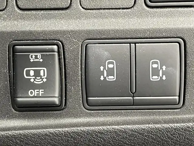 日産 セレナ e－パワー ハイウェイスター V 神奈川県 2020(令2)年 5.1万km ダイヤモンドブラック 純正10型ナビ/両側電動スライドドア/全方位カメラ/ETC/衝突被害軽減ブレーキ/クルーズコントロール/レーンキープアシスト/LEDヘッドライト/クリアランスソナー/電動パーキング/オートホールド/純正アルミホイール