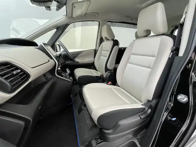 日産 セレナ e－パワー ハイウェイスター V 神奈川県 2020(令2)年 5.1万km ダイヤモンドブラック 純正10型ナビ/両側電動スライドドア/全方位カメラ/ETC/衝突被害軽減ブレーキ/クルーズコントロール/レーンキープアシスト/LEDヘッドライト/クリアランスソナー/電動パーキング/オートホールド/純正アルミホイール