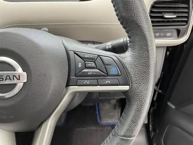 日産 セレナ e－パワー ハイウェイスター V 神奈川県 2020(令2)年 5.1万km ダイヤモンドブラック 純正10型ナビ/両側電動スライドドア/全方位カメラ/ETC/衝突被害軽減ブレーキ/クルーズコントロール/レーンキープアシスト/LEDヘッドライト/クリアランスソナー/電動パーキング/オートホールド/純正アルミホイール