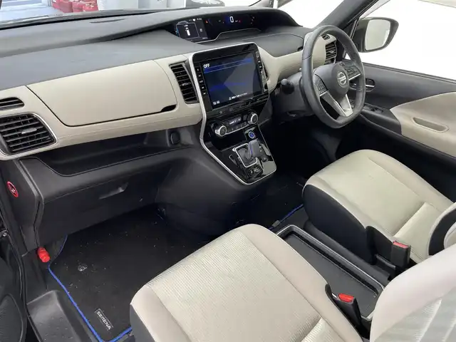 日産 セレナ e－パワー ハイウェイスター V 神奈川県 2020(令2)年 5.1万km ダイヤモンドブラック 純正10型ナビ/両側電動スライドドア/全方位カメラ/ETC/衝突被害軽減ブレーキ/クルーズコントロール/レーンキープアシスト/LEDヘッドライト/クリアランスソナー/電動パーキング/オートホールド/純正アルミホイール