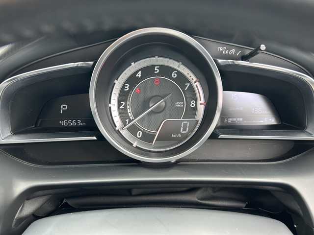 マツダ デミオ 13S Lパッケージ 千葉県 2015(平27)年 4.7万km スノーフレイクホワイトパールマイカ 純正SDナビ/BlueTooth接続/USB接続/バックカメラ/ステアリングスイッチ/ウィンカーミラー/プッシュスタート/ETC/LEDヘッドライト/衝突軽減ブレーキ/スマートキー/純正アルミホイール/純正フロアマット/取扱説明書/保証書