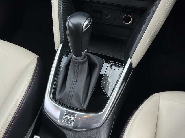 マツダ デミオ 13S Lパッケージ 千葉県 2015(平27)年 4.7万km スノーフレイクホワイトパールマイカ 純正SDナビ/BlueTooth接続/USB接続/バックカメラ/ステアリングスイッチ/ウィンカーミラー/プッシュスタート/ETC/LEDヘッドライト/衝突軽減ブレーキ/スマートキー/純正アルミホイール/純正フロアマット/取扱説明書/保証書