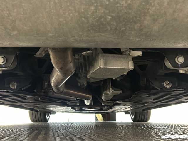 ボルボ Ｖ９０ T6 AWD インスクリプション 新潟県 2018(平30)年 4.6万km マジックブルーマイカ Bowers＆Wilkins/タッチスクリーン式センターディスプレイ（9インチ）/HDDナビゲーションシステム/・TV/BT/ヘッドアップディスプレイ/ステアリングアシスト付BLIS/インターセクション・サポート/被追突時警告機能/360°ビューカメラ/アダプティブ・クルーズ・コントロール/パイロット・アシスト/レーン・キーピング・エイド/レーン・チェンジ・マージ・エイド/パーク・アシスト・パイロット/コーナリングライト/アクティブベンディングライト/シートヒーター/ベンチレーション/パワーシート/ETC/ドライブレコーダー/レーダー探知機