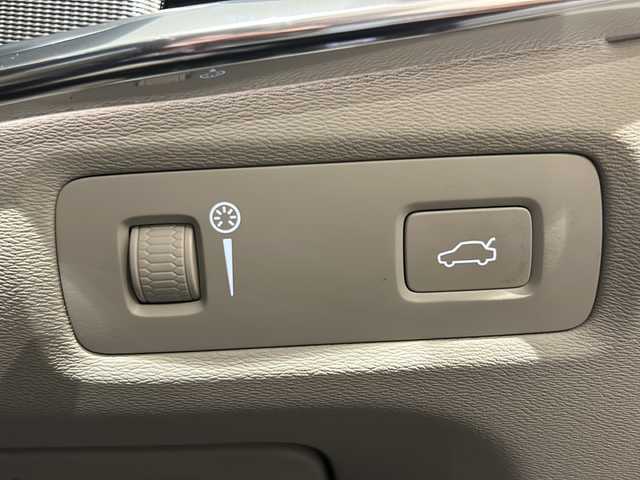 ボルボ Ｖ９０ T6 AWD インスクリプション 新潟県 2018(平30)年 4.6万km マジックブルーマイカ Bowers＆Wilkins/タッチスクリーン式センターディスプレイ（9インチ）/HDDナビゲーションシステム/・TV/BT/ヘッドアップディスプレイ/ステアリングアシスト付BLIS/インターセクション・サポート/被追突時警告機能/360°ビューカメラ/アダプティブ・クルーズ・コントロール/パイロット・アシスト/レーン・キーピング・エイド/レーン・チェンジ・マージ・エイド/パーク・アシスト・パイロット/コーナリングライト/アクティブベンディングライト/シートヒーター/ベンチレーション/パワーシート/ETC/ドライブレコーダー/レーダー探知機