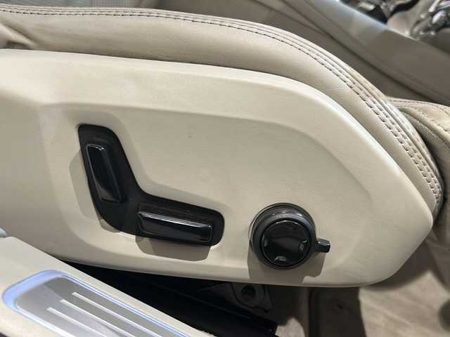 ボルボ Ｖ９０ T6 AWD インスクリプション 新潟県 2018(平30)年 4.6万km マジックブルーマイカ Bowers＆Wilkins/タッチスクリーン式センターディスプレイ（9インチ）/HDDナビゲーションシステム/・TV/BT/ヘッドアップディスプレイ/ステアリングアシスト付BLIS/インターセクション・サポート/被追突時警告機能/360°ビューカメラ/アダプティブ・クルーズ・コントロール/パイロット・アシスト/レーン・キーピング・エイド/レーン・チェンジ・マージ・エイド/パーク・アシスト・パイロット/コーナリングライト/アクティブベンディングライト/シートヒーター/ベンチレーション/パワーシート/ETC/ドライブレコーダー/レーダー探知機