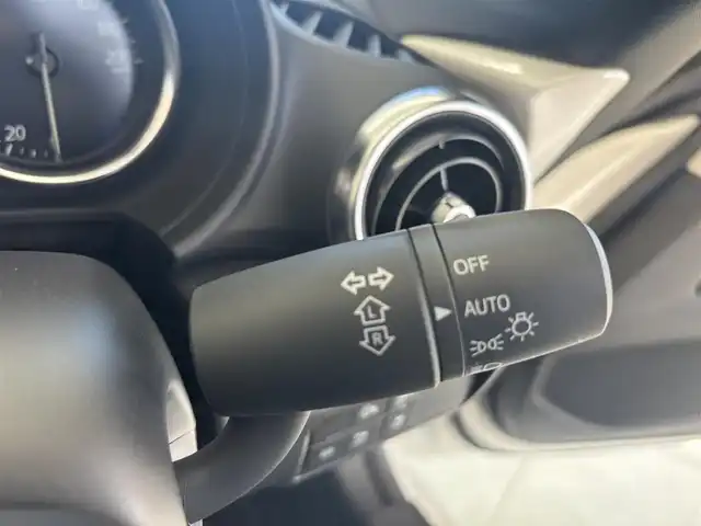 マツダ ロードスター S スペシャルパッケージ 愛知県 2025(令7)年 0.9万km スノーフレイクホワイトパールマイカ ８．８インチナビ　フルセグＴＶ　Ｂｌｕｅｔｏｏｔｈ　ＵＳＢ接続　スマホ連携　バックカメラ　ビルトインＥＴＣ　ドライブレコーダー　シートヒーター　アダプティブＬＥＤライト　標識認識　追従　ＬＫＡ　ＢＳＭ　前後衝突被害軽減ブレーキ