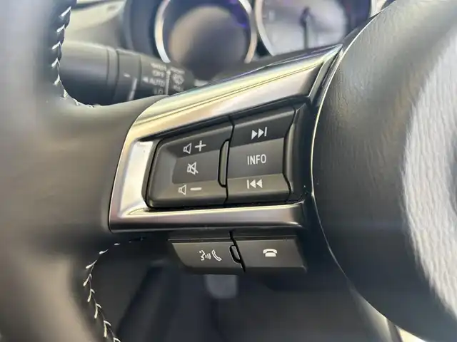 マツダ ロードスター S スペシャルパッケージ 愛知県 2025(令7)年 0.9万km スノーフレイクホワイトパールマイカ ８．８インチナビ　フルセグＴＶ　Ｂｌｕｅｔｏｏｔｈ　ＵＳＢ接続　スマホ連携　バックカメラ　ビルトインＥＴＣ　ドライブレコーダー　シートヒーター　アダプティブＬＥＤライト　標識認識　追従　ＬＫＡ　ＢＳＭ　前後衝突被害軽減ブレーキ