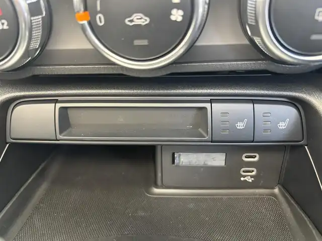 マツダ ロードスター S スペシャルパッケージ 愛知県 2025(令7)年 0.9万km スノーフレイクホワイトパールマイカ ８．８インチナビ　フルセグＴＶ　Ｂｌｕｅｔｏｏｔｈ　ＵＳＢ接続　スマホ連携　バックカメラ　ビルトインＥＴＣ　ドライブレコーダー　シートヒーター　アダプティブＬＥＤライト　標識認識　追従　ＬＫＡ　ＢＳＭ　前後衝突被害軽減ブレーキ