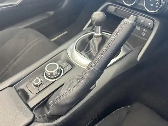 マツダ ロードスター S スペシャルパッケージ 愛知県 2025(令7)年 0.9万km スノーフレイクホワイトパールマイカ ８．８インチナビ　フルセグＴＶ　Ｂｌｕｅｔｏｏｔｈ　ＵＳＢ接続　スマホ連携　バックカメラ　ビルトインＥＴＣ　ドライブレコーダー　シートヒーター　アダプティブＬＥＤライト　標識認識　追従　ＬＫＡ　ＢＳＭ　前後衝突被害軽減ブレーキ