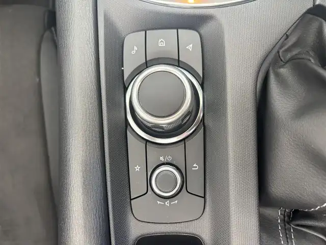 マツダ ロードスター S スペシャルパッケージ 愛知県 2025(令7)年 0.9万km スノーフレイクホワイトパールマイカ ８．８インチナビ　フルセグＴＶ　Ｂｌｕｅｔｏｏｔｈ　ＵＳＢ接続　スマホ連携　バックカメラ　ビルトインＥＴＣ　ドライブレコーダー　シートヒーター　アダプティブＬＥＤライト　標識認識　追従　ＬＫＡ　ＢＳＭ　前後衝突被害軽減ブレーキ