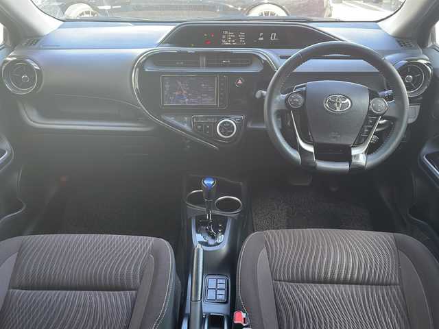 トヨタ アクア G 福岡県 2019(平31)年 13万km コバルトブルーメタリック ワンオーナー/純正ナビNSZT-W68T/（Bluetooth・DVD再生機能・フルセグTV）/バックカメラ/クリアランスソナー/コーナーセンサー/先進発車お知らせ機能/ビルトインETC/ドライブレコーダー/純正フロアマット/パワーウィンドウ/横滑り防止装置/レーンキープアシスト/衝突被害軽減システム/ABS/純正アルミホイール/保証書/取扱説明書/スペアキー