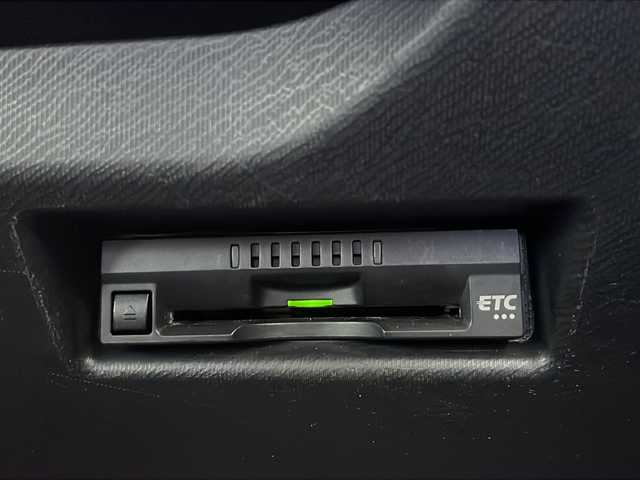 トヨタ アクア G 福岡県 2019(平31)年 13万km コバルトブルーメタリック ワンオーナー/純正ナビNSZT-W68T/（Bluetooth・DVD再生機能・フルセグTV）/バックカメラ/クリアランスソナー/コーナーセンサー/先進発車お知らせ機能/ビルトインETC/ドライブレコーダー/純正フロアマット/パワーウィンドウ/横滑り防止装置/レーンキープアシスト/衝突被害軽減システム/ABS/純正アルミホイール/保証書/取扱説明書/スペアキー