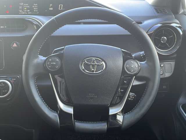 トヨタ アクア G 福岡県 2019(平31)年 13万km コバルトブルーメタリック ワンオーナー/純正ナビNSZT-W68T/（Bluetooth・DVD再生機能・フルセグTV）/バックカメラ/クリアランスソナー/コーナーセンサー/先進発車お知らせ機能/ビルトインETC/ドライブレコーダー/純正フロアマット/パワーウィンドウ/横滑り防止装置/レーンキープアシスト/衝突被害軽減システム/ABS/純正アルミホイール/保証書/取扱説明書/スペアキー