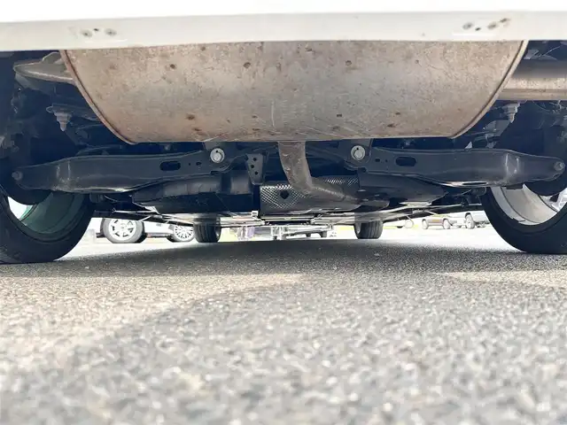 トヨタ プリウス Z 宮城県 2023(令5)年 3.8万km プラチナホワイトパールマイカ 寒冷地仕様/＝＝＝/モデリスタエアロ（F/S/R）/セーフティセンス/・プリクラッシュセーフティ/・緊急時操舵支援/・フロントクロストラフィックアラート/・レーンチェンジアシスト/・レーントレーシングアシスト/・レーンディパーチャーアラート/・レーダークルーズコントロール/・オートマチックハイビーム/・ロードサインアシスト/・ドライバー異常時対応システム/・プロアクティブドライビングアシスト/・発進遅れ告知機能/BSM/安心降車アシスト/後方車両接近通知/周辺車両接近時サポート/後方車両への接近警報/セカンダリーコリジョンブレーキ/トヨタチームメイト（アドバストパーク）/パーキングサポートブレーキ/パノラミックビューモニター/12.3インチディスプレイオーディオ/・コネクティッドナビ/・地デジTV/・USB/・AppleCarPlay/AndroidAuto/ビルトインETC2.0/AC100V/1500W/ワイヤレス充電器/本革シート/シートヒーター/ベンチレーション/ステアリングヒーター/運転席メモリー機能付パワーシート