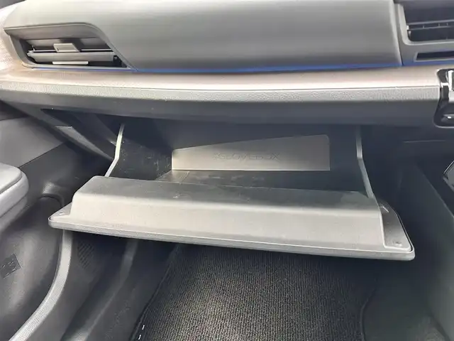 トヨタ プリウス Z 宮城県 2023(令5)年 3.8万km プラチナホワイトパールマイカ 寒冷地仕様/＝＝＝/モデリスタエアロ（F/S/R）/セーフティセンス/・プリクラッシュセーフティ/・緊急時操舵支援/・フロントクロストラフィックアラート/・レーンチェンジアシスト/・レーントレーシングアシスト/・レーンディパーチャーアラート/・レーダークルーズコントロール/・オートマチックハイビーム/・ロードサインアシスト/・ドライバー異常時対応システム/・プロアクティブドライビングアシスト/・発進遅れ告知機能/BSM/安心降車アシスト/後方車両接近通知/周辺車両接近時サポート/後方車両への接近警報/セカンダリーコリジョンブレーキ/トヨタチームメイト（アドバストパーク）/パーキングサポートブレーキ/パノラミックビューモニター/12.3インチディスプレイオーディオ/・コネクティッドナビ/・地デジTV/・USB/・AppleCarPlay/AndroidAuto/ビルトインETC2.0/AC100V/1500W/ワイヤレス充電器/本革シート/シートヒーター/ベンチレーション/ステアリングヒーター/運転席メモリー機能付パワーシート