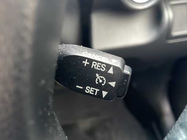 トヨタ カムリ ハイブリット Gパッケージ 福井県 2013(平25)年 6.8万km ホワイトパールクリスタルシャイン (株)IDOMが運営する【じしゃロン福井店】の自社ローン対象車両になります。こちらは現金またはオートローンご利用時の価格です。自社ローンご希望の方は別途その旨お申付け下さい/純正ナビ（CD・DVD・BT接続可）/フルセグテレビ/バックカメラ/ETC/クルーズコントロール/パワーシート（D席）/HID