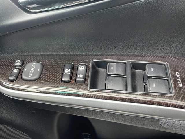 トヨタ カムリ ハイブリット Gパッケージ 福井県 2013(平25)年 6.8万km ホワイトパールクリスタルシャイン (株)IDOMが運営する【じしゃロン福井店】の自社ローン対象車両になります。こちらは現金またはオートローンご利用時の価格です。自社ローンご希望の方は別途その旨お申付け下さい/純正ナビ/Bluetooth/フルセグTV/CD/DVD/バックカメラ/ドライブレコーダー/アイドリングストップ/クルーズコントロール/運転席パワーシート/オートライト/フォグライト/キセノンヘッドライト/ETC/ドアバイザー/ステアリングスイッチ/プッシュスタート/スマートキー