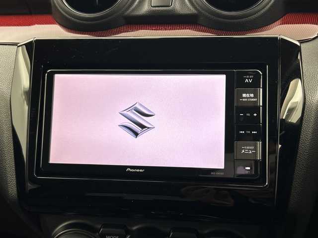 スズキ スイフト 三重県 2018(平30)年 1.5万km スーパーブラックパール /禁煙車//社外7型メモリナビ【AVIC-RWS901】/　フルセグTV/iPod/CD/DVD///全方位カメラ//オートエアコン//MTモード付AT//パドルシフト//運転席シートヒーター//ウッドコンビステアリング//ステアリングスイッチ//レーダークルーズコントロール//衝突被害軽減システム//レーンキープアシスト//純正ビルトインETC//社外前後ドライブレコーダー//純正フロアマット//ドアバイザー//オートマチックハイビーム//LEDオートライト//フォグランプ