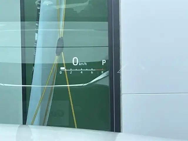 トヨタ ハリアー Z 香川県 2020(令2)年 1.6万km ホワイトパールクリスタルシャイン Toyota Safety Sense/・レーダークルーズコントロール/・レーントレーシングアシスト/・プリクラッシュセーフティ/・アダプティブハイビームシステム/・ロードサインアシスト/・インテリジェントクリアランスソナー/・ブラインドスポットモニター/・デジタルインナーミラー/・パーキングサポートブレーキ/12.3インチディスプレイオーディオ/（コネクティッドナビ対応）/→フルセグ/Bluetooth/USB/AUX/MiraCast/パノラミックビューモニター/JBLプレミアムサウンドシステム/ハンズフリーパワーバックドア/ハーフレザーシート/運転席パワーシート/LEDオートライト/ヘッドアップディスプレイ/電子パーキングブレーキ/オートブレーキホールド/革巻きステアリング/ステアリングリモコン/MTモード付AT/前後ドライブレコーダー/ビルトインETC2.0