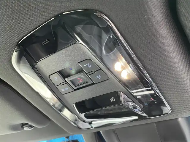 トヨタ ハリアー Z 香川県 2020(令2)年 1.6万km ホワイトパールクリスタルシャイン Toyota Safety Sense/・レーダークルーズコントロール/・レーントレーシングアシスト/・プリクラッシュセーフティ/・アダプティブハイビームシステム/・ロードサインアシスト/・インテリジェントクリアランスソナー/・ブラインドスポットモニター/・デジタルインナーミラー/・パーキングサポートブレーキ/12.3インチディスプレイオーディオ/（コネクティッドナビ対応）/→フルセグ/Bluetooth/USB/AUX/MiraCast/パノラミックビューモニター/JBLプレミアムサウンドシステム/ハンズフリーパワーバックドア/ハーフレザーシート/運転席パワーシート/LEDオートライト/ヘッドアップディスプレイ/電子パーキングブレーキ/オートブレーキホールド/革巻きステアリング/ステアリングリモコン/MTモード付AT/前後ドライブレコーダー/ビルトインETC2.0