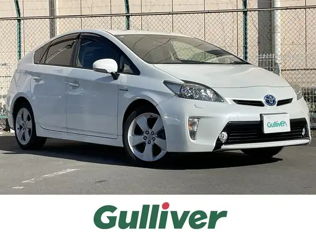 トヨタ プリウス S ツーリングセレクション 東京都 2014(平26)年 7万km ホワイトパールクリスタルシャイン ALPINEナビ/バックカメラ/Bluetooth/DVD/CD/フルセグTV/ETC/オートライト/純正フロアマット/純正サイドバイザー/純正17インチアルミホイール/フォグライト