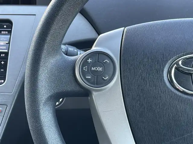 トヨタ プリウス S ツーリングセレクション 東京都 2014(平26)年 7万km ホワイトパールクリスタルシャイン ALPINEナビ/バックカメラ/Bluetooth/DVD/CD/フルセグTV/ETC/オートライト/純正フロアマット/純正サイドバイザー/純正17インチアルミホイール/フォグライト