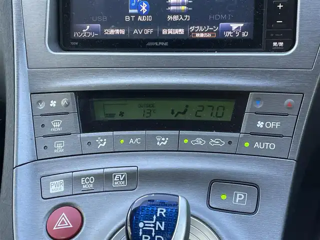 トヨタ プリウス S ツーリングセレクション 東京都 2014(平26)年 7万km ホワイトパールクリスタルシャイン ALPINEナビ/バックカメラ/Bluetooth/DVD/CD/フルセグTV/ETC/オートライト/純正フロアマット/純正サイドバイザー/純正17インチアルミホイール/フォグライト