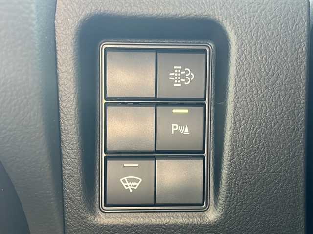 トヨタ ランドクルーザー プラド TX 福島県 2020(令2)年 6.4万km ブラック トヨタセーフティセンス/・衝突被害軽減ブレーキ/・オートハイビーム/・車線逸脱警報装置/・レーダークルーズコントロール/・ロードサインアシスト/・プロアクティブドライビングアシスト/社外ナビゲーション/・型番：X9NX/・フルセグTV/CD/DVD/SD/USB/HDMI/BT/・バックカメラ/・ビルトインETC/サンルーフ/ルーフレール/MTモード付AT/前後ドライブレコーダー/電動格納ミラー/・ウィンカーミラー/ダウンヒルアシストコントロール/寒冷地仕様/純正フロアマット/ドアバイザー/積込みスタッドレスタイヤ/・LA-STRADAホイール/・溝8mm