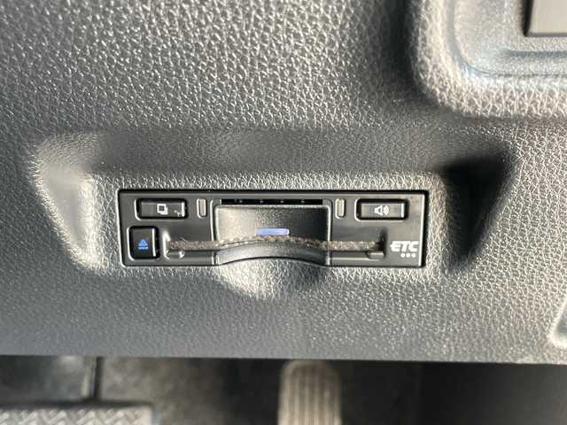 トヨタ シエンタ ハイブリッド G 愛知県 2024(令6)年 1.8万km ベージュ トヨタセーフティセンス/純正10.5型ディスプレイオーディオナビ/全方位カメラ/両側パワースライドドア/レーダークルーズコントロール/シートヒーター/コーナーセンサー/ＥＴＣ/ブラインドスポットモニター/LEDヘッドライト/ステアリングヒーター/レーンキープアシスト/オートマチックハイビーム/ドライブレコーダー/衝突軽減システム/フルセグ/CD DVD/Bluetooth/ステアリングスイッチ/スマートキー/プッシュスタート