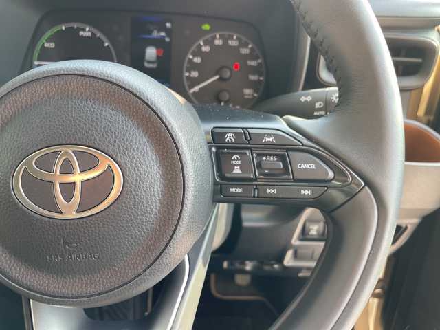 トヨタ シエンタ ハイブリッド G 愛知県 2024(令6)年 1.8万km ベージュ トヨタセーフティセンス/純正10.5型ディスプレイオーディオナビ/全方位カメラ/両側パワースライドドア/レーダークルーズコントロール/シートヒーター/コーナーセンサー/ＥＴＣ/ブラインドスポットモニター/LEDヘッドライト/ステアリングヒーター/レーンキープアシスト/オートマチックハイビーム/ドライブレコーダー/衝突軽減システム/フルセグ/CD DVD/Bluetooth/ステアリングスイッチ/スマートキー/プッシュスタート