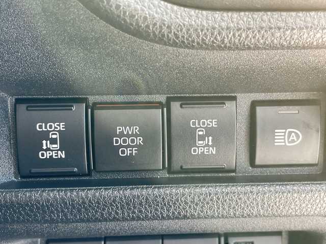 トヨタ シエンタ ハイブリッド G 愛知県 2024(令6)年 1.8万km ベージュ トヨタセーフティセンス/純正10.5型ディスプレイオーディオナビ/全方位カメラ/両側パワースライドドア/レーダークルーズコントロール/シートヒーター/コーナーセンサー/ＥＴＣ/ブラインドスポットモニター/LEDヘッドライト/ステアリングヒーター/レーンキープアシスト/オートマチックハイビーム/ドライブレコーダー/衝突軽減システム/フルセグ/CD DVD/Bluetooth/ステアリングスイッチ/スマートキー/プッシュスタート